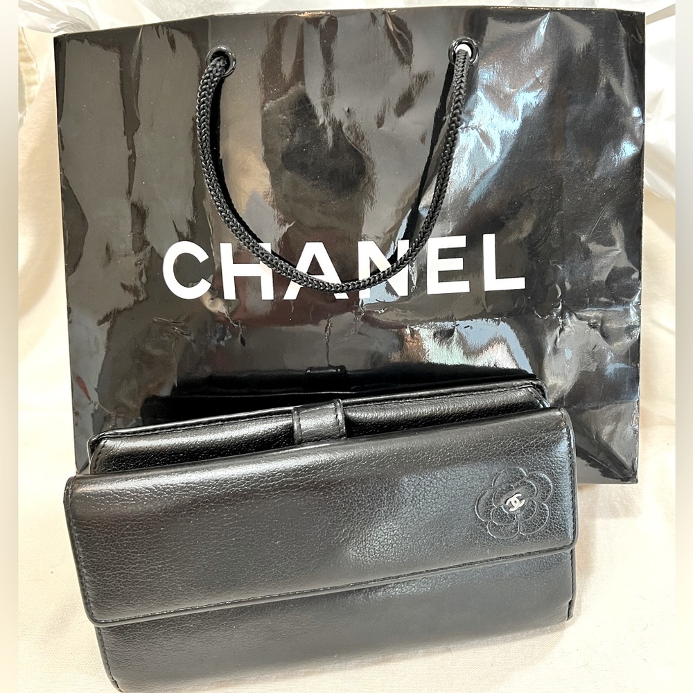 Chanel vintage leather wallet
